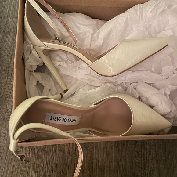 Steve Madden White Heels - Picture 2 of 2
